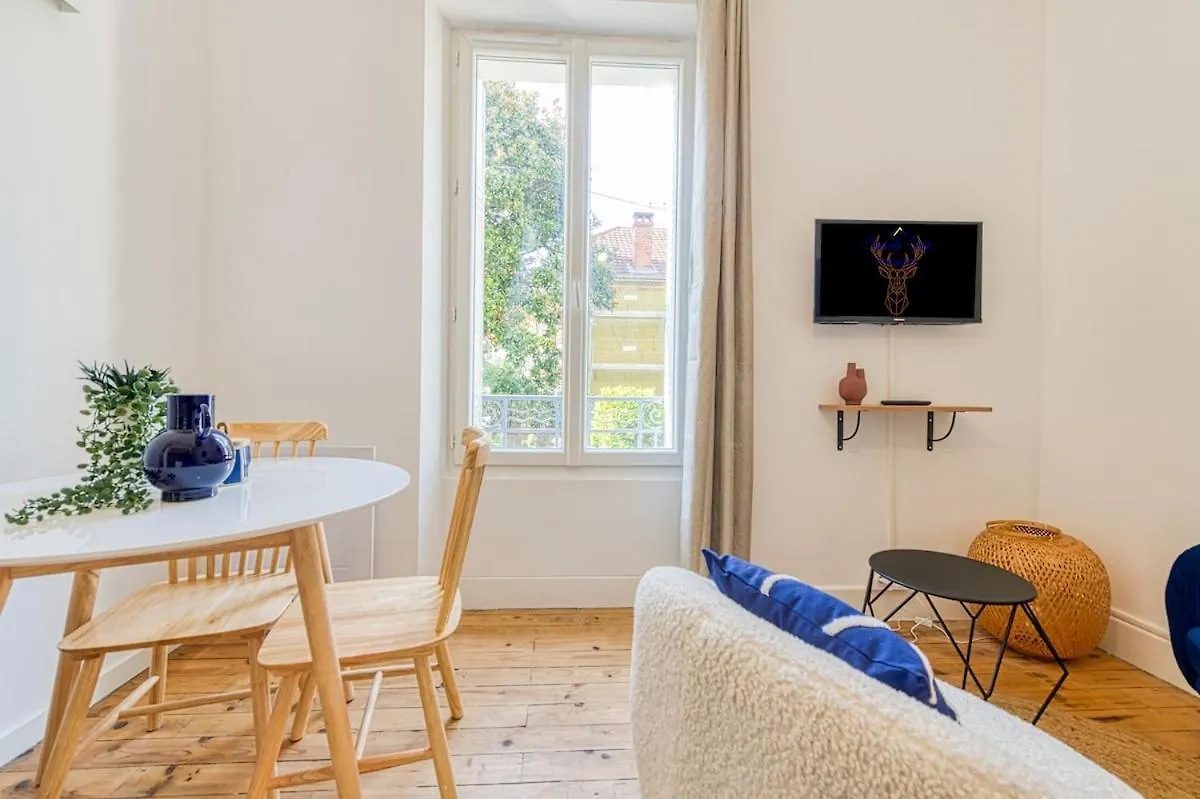 2 Pieces Tout Confort, Deco Moderne, Wifi Fibre Grenoble