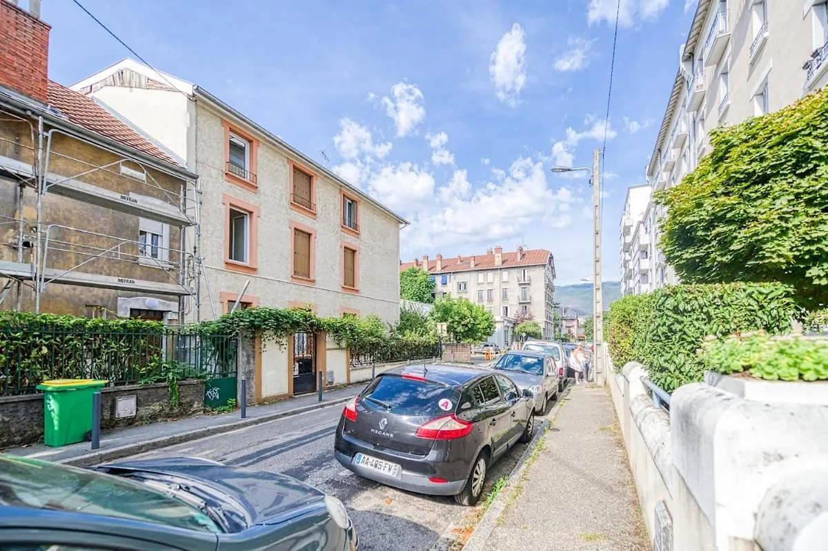 2 Pieces Tout Confort, Deco Moderne, Wifi Fibre Grenoble Apartment